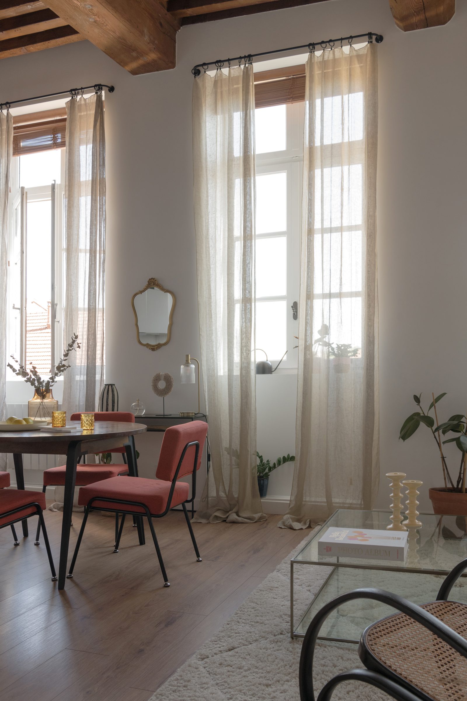 Intérieur mis en valeur pour la vente à Villeurbanne