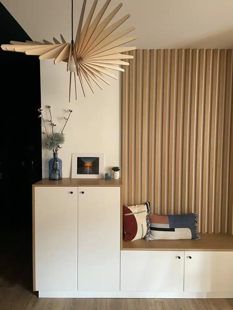 Décoratrice d&rsquo;intérieur en ligne : avantages, limites et tarifs face à une prestation sur place